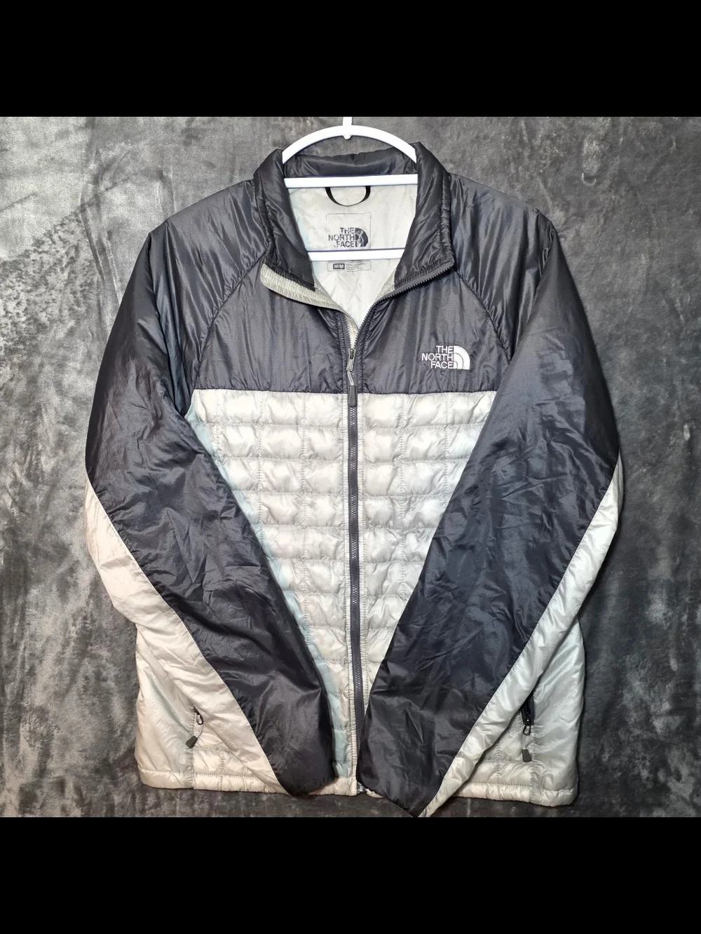The North Face Men’s Two-Tone Black and Light Gray Quilted Puffer Jacket